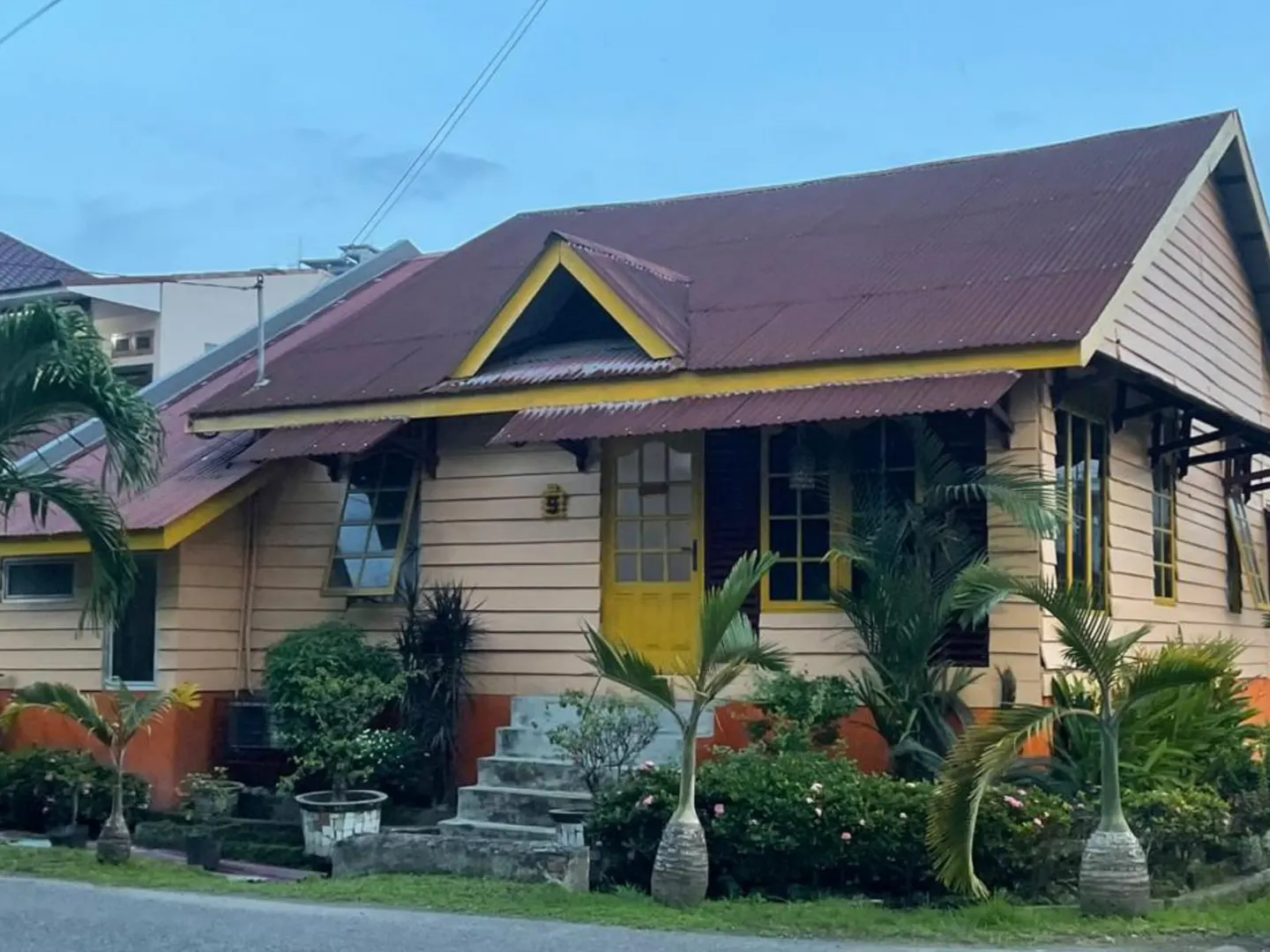 Rumah Panggung Jl. Pala, foto 1 dalam rute Trail 2 Lanskap Kampung Melayu