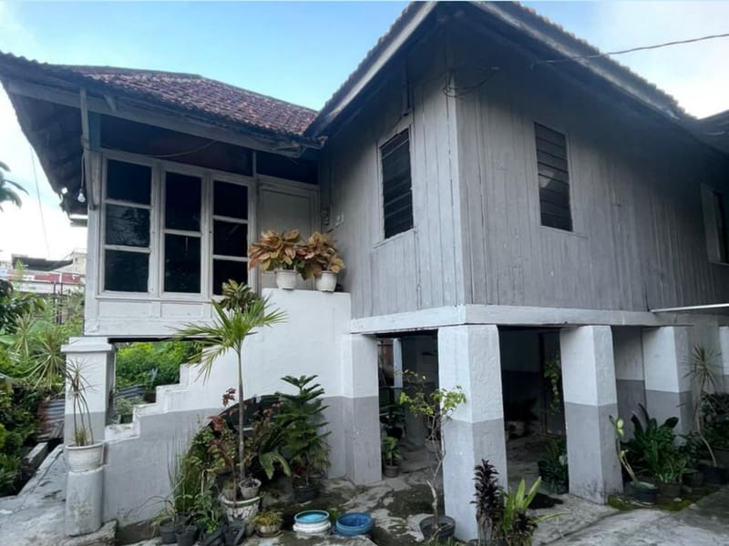 Rumah Panggung Jl. Langsat